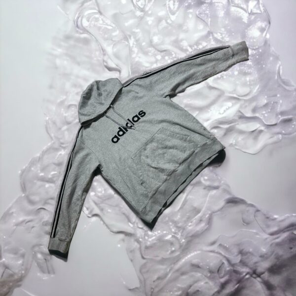 Photo recto sweat Adidas oversize gris