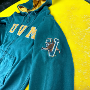 Sweat zippé à capuche Universitaire UVM – Taille M